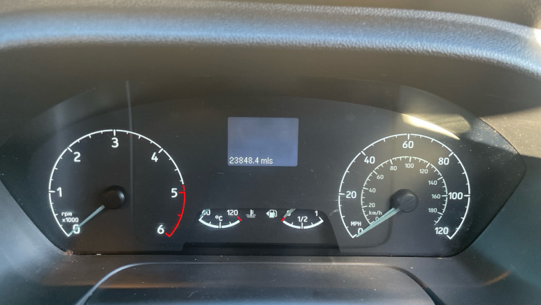 Ford Transit Custom 300 L2 Diesel Fwd 2.0 EcoBlue 130ps Low Roof Limited Van